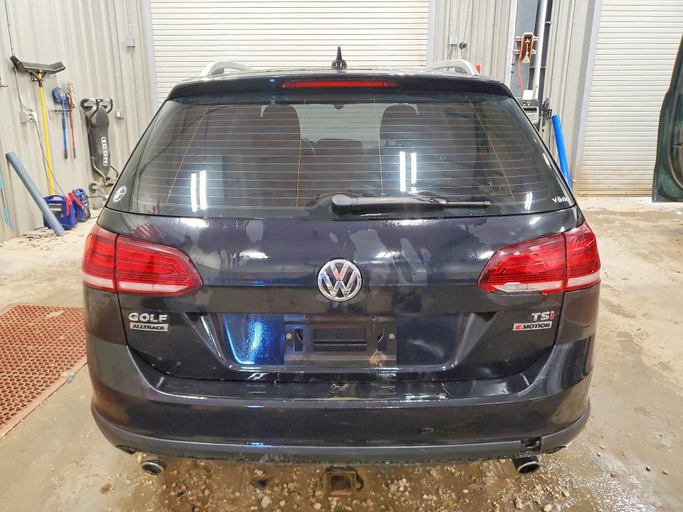 79752375 :رقم المزاد ، 3VWH17AU6JM757166 vin ، 2018 Volkswagen Golf Alltrack مزاد بيع