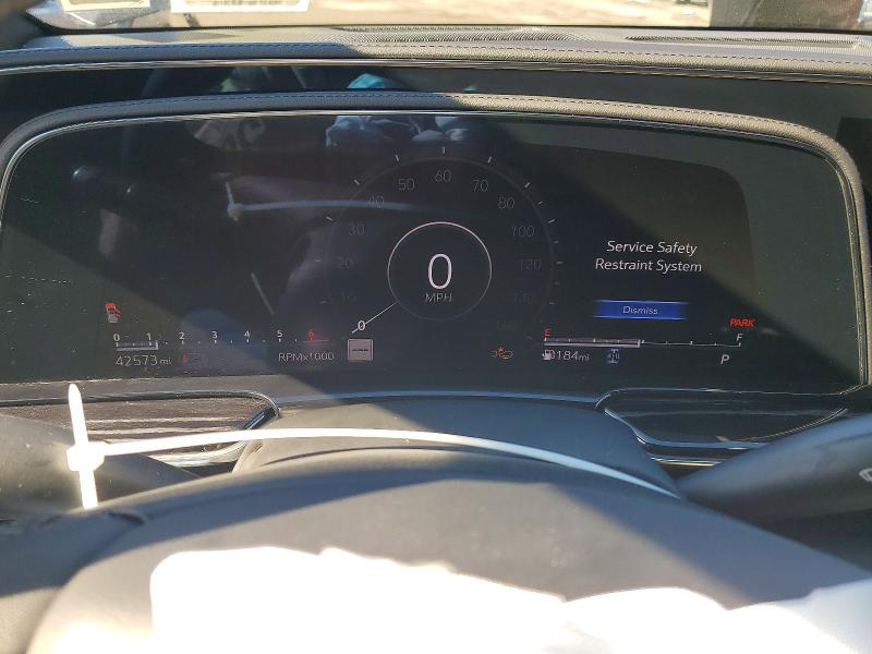 45582896 :رقم المزاد ، 1GYS4NKLXNR122931 vin ، 2022 Cadillac Escalade مزاد بيع