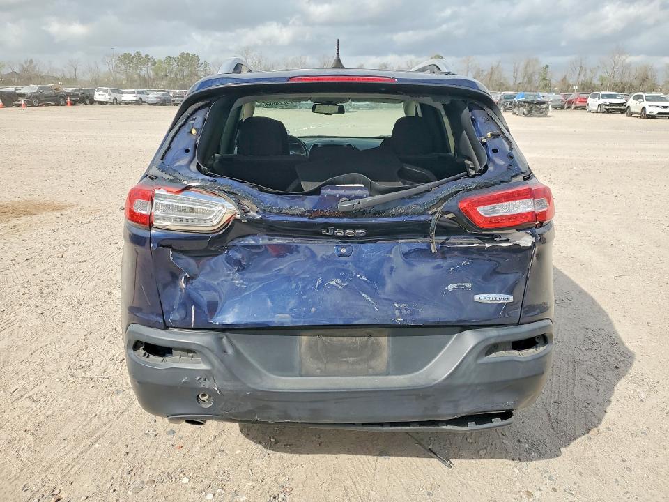 79224665 :رقم المزاد ، 1C4PJLCB5GW302479 vin ، 2016 Jeep Cherokee مزاد بيع