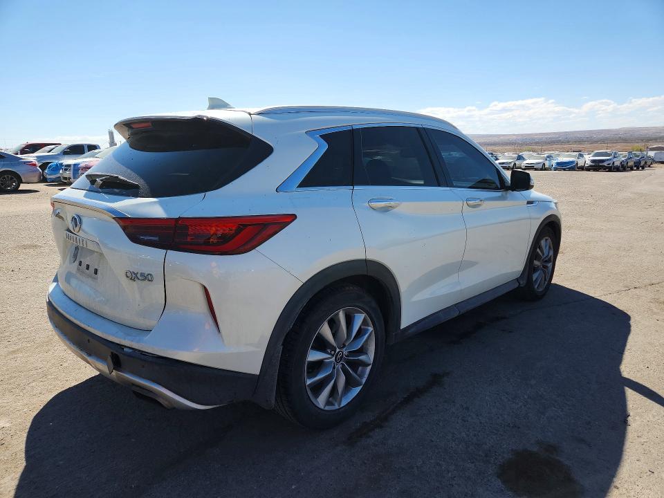 41923906 :رقم المزاد ، 3PCAJ5M13LF111178 vin ، 2020 Infiniti Qx50 مزاد بيع
