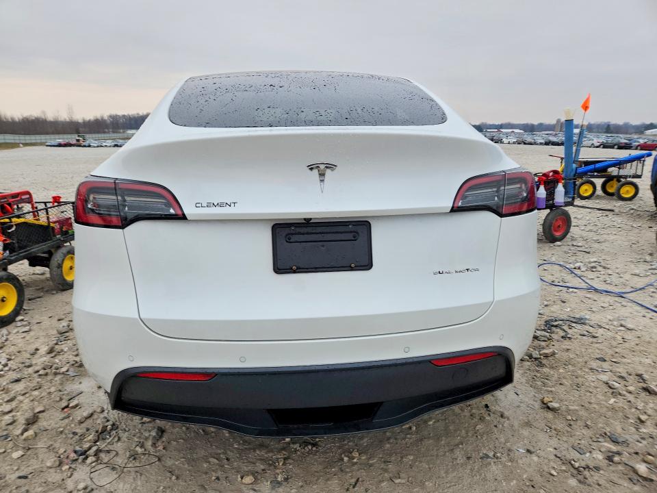 Auction sale of the 2022 Tesla Model Y, vin: 7SAYGDEEXNF354534, lot number: 47296396
