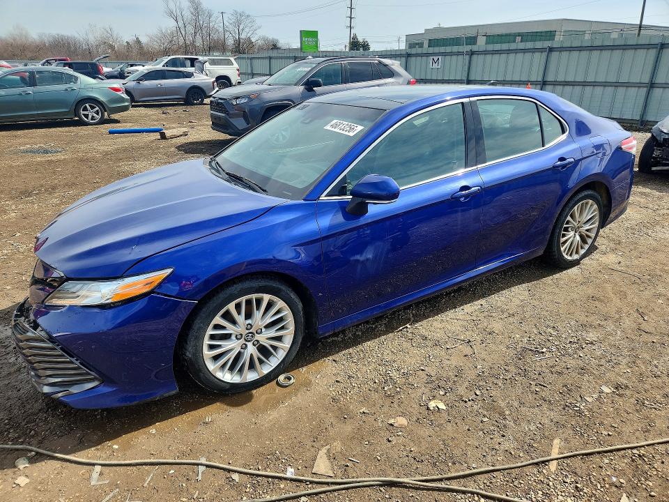 Продажа на аукционе авто 2018 Toyota Camry, vin: 4T1B11HK8JU537335, номер лота: 46813256