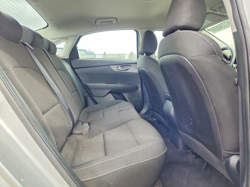 2021 Kia Forte მანქანა იყიდება აუქციონზე, vin: 3KPF24AD6ME280257, აუქციონის ნომერი: 47734556