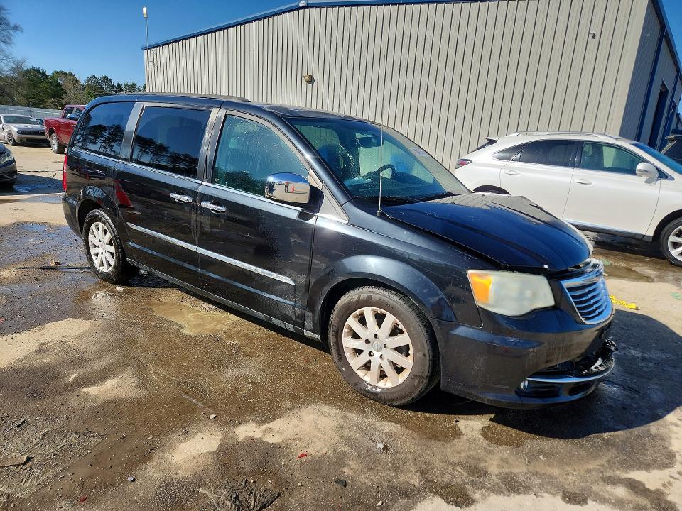 2011 Chrysler Town & Country მანქანა იყიდება აუქციონზე, vin: 2A4RR8DG2BR803530, აუქციონის ნომერი: 46048676