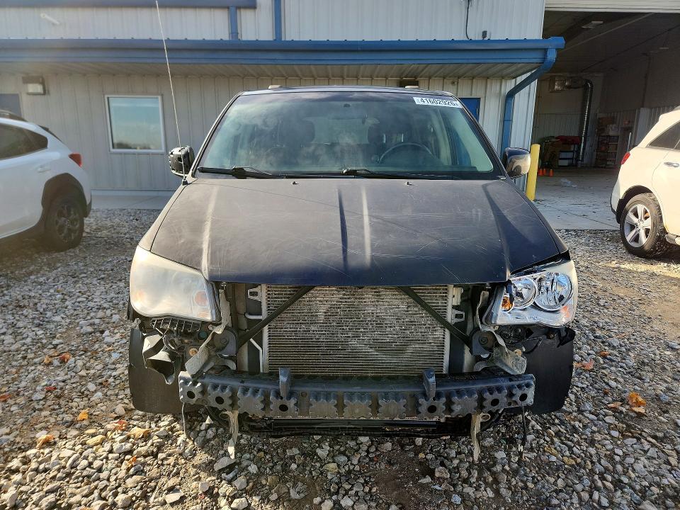 2014 Chrysler Town & Country მანქანა იყიდება აუქციონზე, vin: 2C4RC1BG6ER351667, აუქციონის ნომერი: 41602926