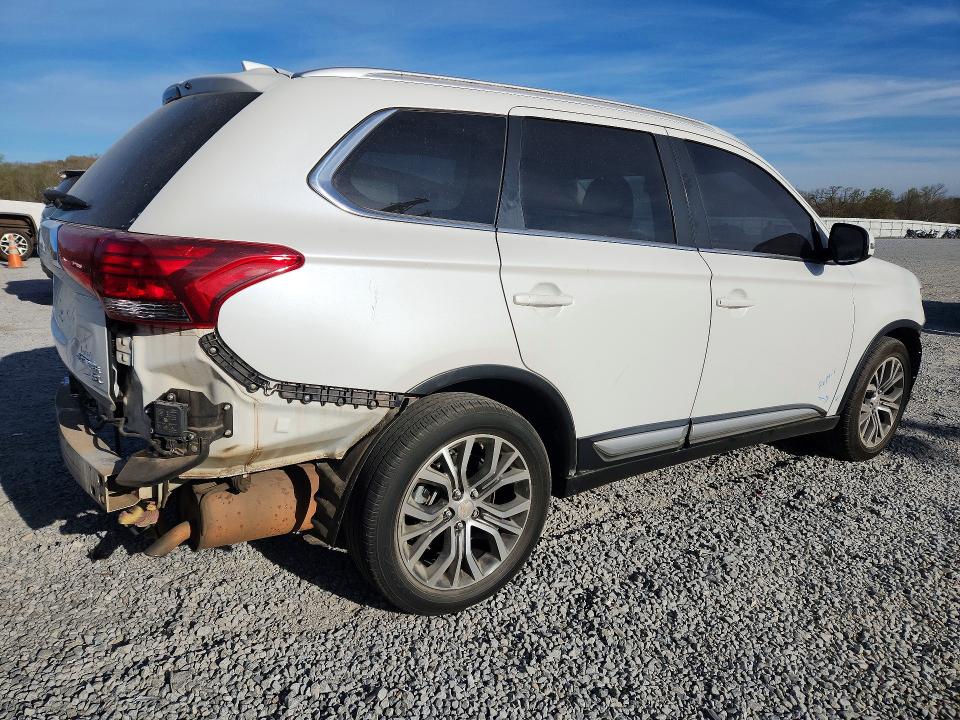 Продаж на аукціоні авто 2018 Mitsubishi Outlander, vin: JA4AD3A3XJZ011498, номер лоту: 47062766