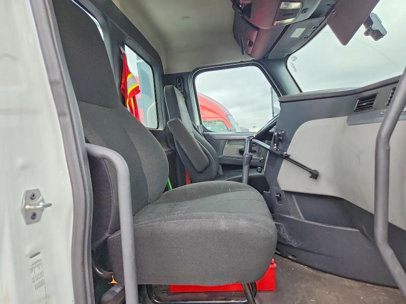 Продаж на аукціоні авто 2020 Freightliner Cascadia 126, vin: 3AKJHLFG2LSLX8677, номер лоту: 76459285