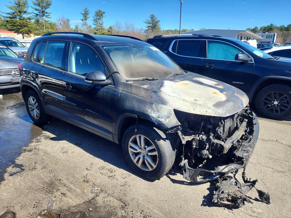 2016 Volkswagen Tiguan მანქანა იყიდება აუქციონზე, vin: WVGBV7AX9GK000491, აუქციონის ნომერი: 46517146