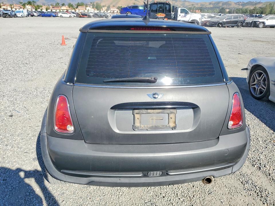 47636526 :رقم المزاد ، WMWRC33576TJ78774 vin ، 2006 Mini Cooper مزاد بيع