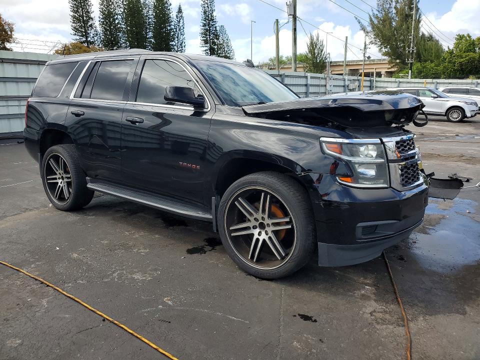 47988306 :رقم المزاد ، 1GNSKBKC8KR178752 vin ، 2019 Chevrolet Tahoe مزاد بيع
