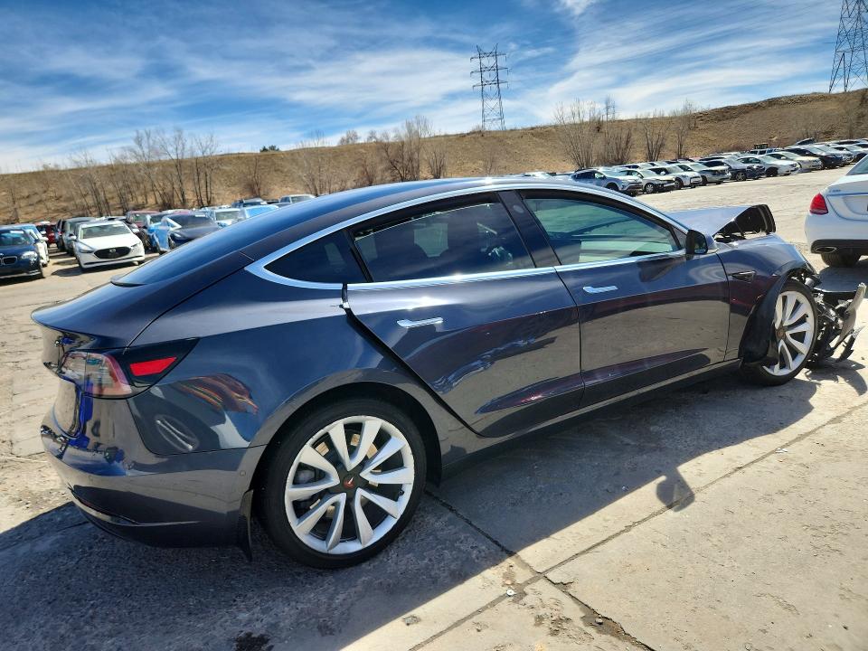 Продажа на аукционе авто 2020 Tesla Model 3, vin: 5YJ3E1EB5LF497714, номер лота: 46299396