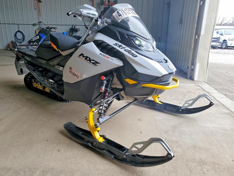 47817136 :رقم المزاد ، 2BPSUERBXRV000032 vin ، 2024 Ski Doo Mxz 600 R Etec مزاد بيع