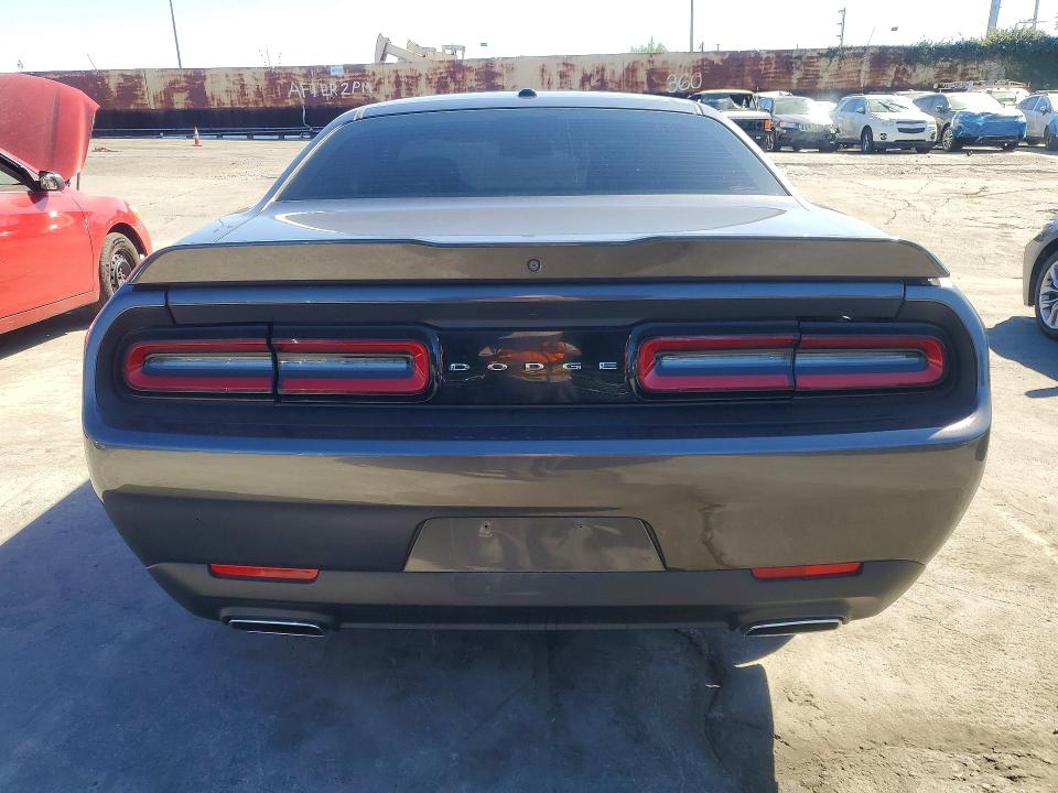 Продаж на аукціоні авто 2018 Dodge Challenger, vin: 2C3CDZAG4JH306105, номер лоту: 45882646