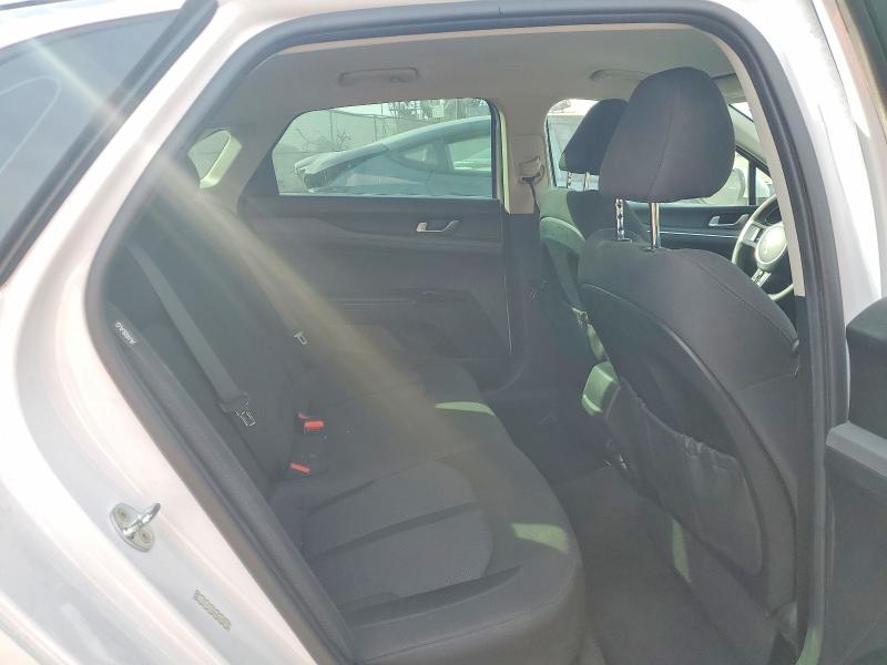 2022 Kia K5 მანქანა იყიდება აუქციონზე, vin: 5XXG14J28NG158577, აუქციონის ნომერი: 47660516