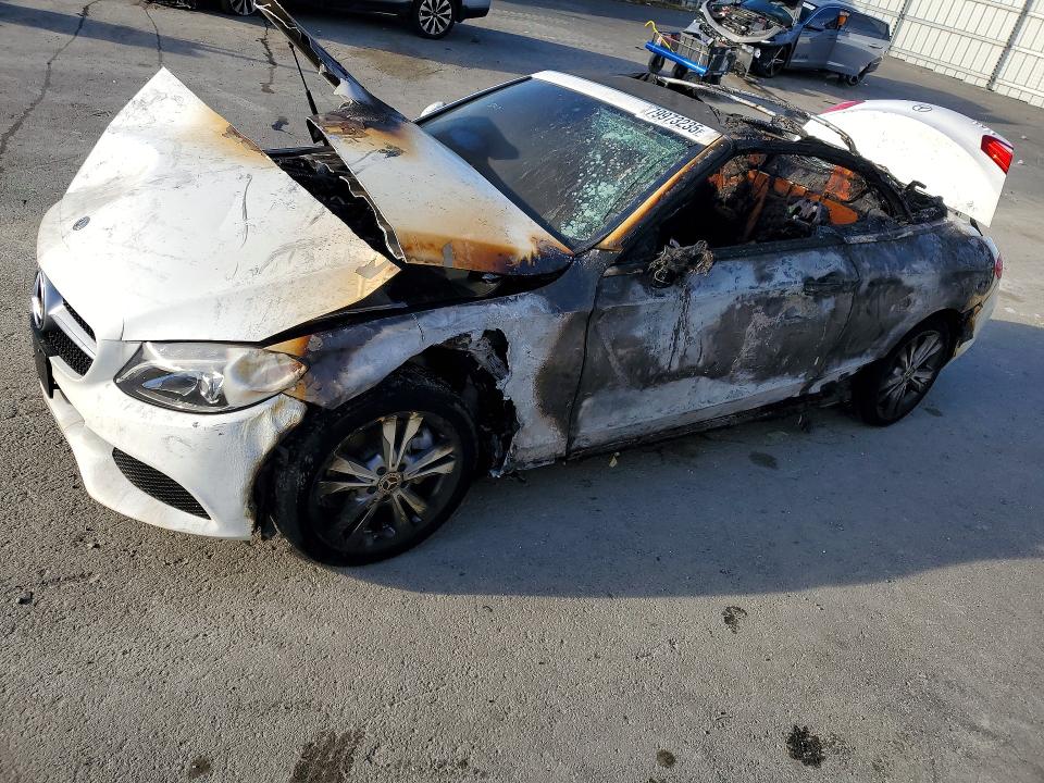 79973235 :رقم المزاد ، WDDWK4JB9JF617896 vin ، 2018 Mercedes-benz C مزاد بيع