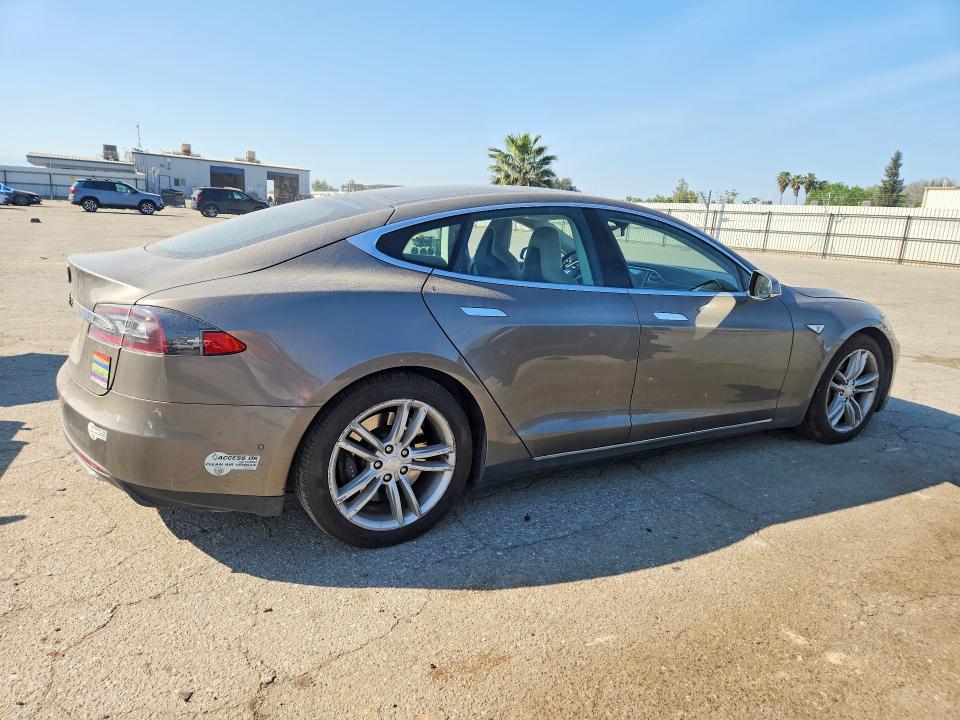 Aukcja sprzedaży 2015 Tesla Model S, vin: 5YJSA1H22FF088562, numer aukcji: 46883246