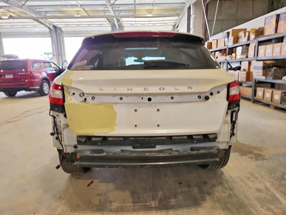 45934286 :رقم المزاد ، 2LMTJ6LR8GBL53988 vin ، 2016 Lincoln Mkx مزاد بيع