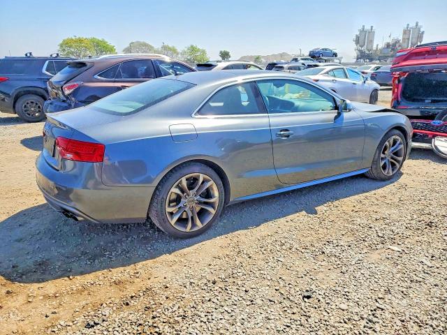 46861996 :رقم المزاد ، WAUC4AFR5HA001077 vin ، 2017 Audi S5 مزاد بيع