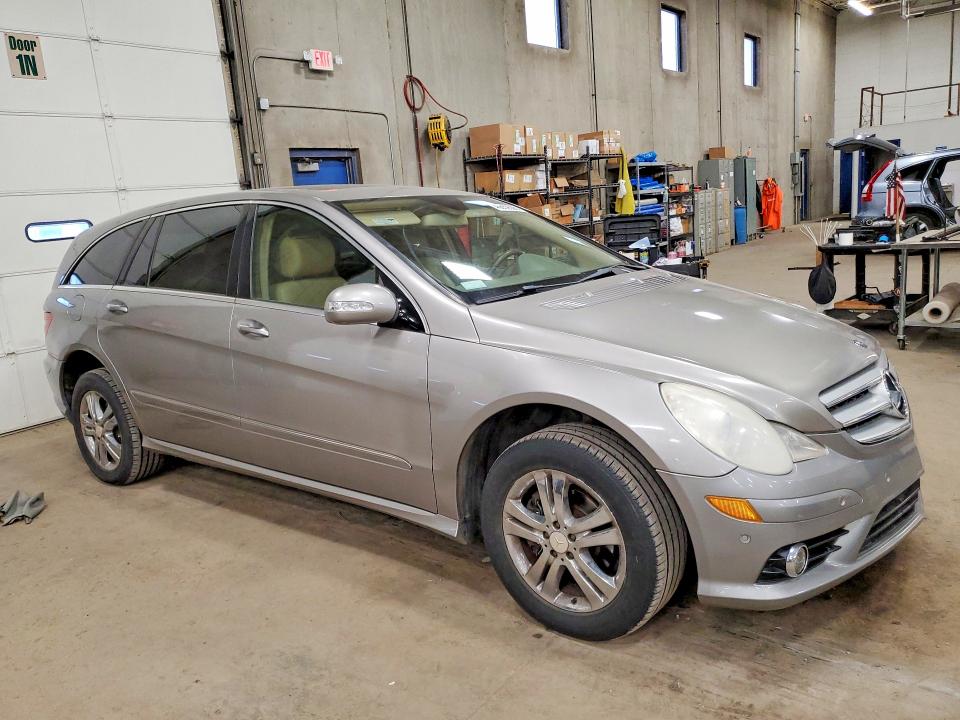 45659506 :رقم المزاد ، 4JGCB65E68A077388 vin ، 2008 Mercedes-benz R مزاد بيع