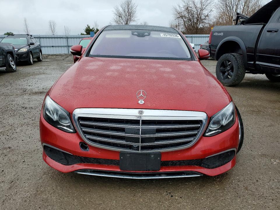45792636 :رقم المزاد ، WDDZF6GB4JA353567 vin ، 2018 Mercedes-benz E مزاد بيع