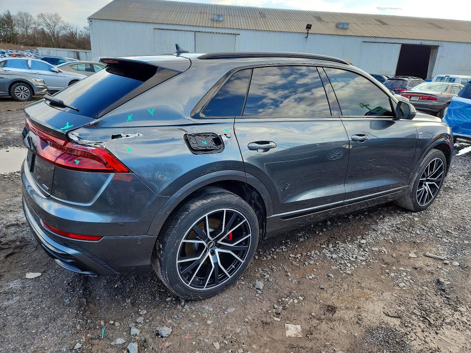 Продажа на аукционе авто 2022 Audi Q8, vin: WA1EVBF15ND010830, номер лота: 46122116