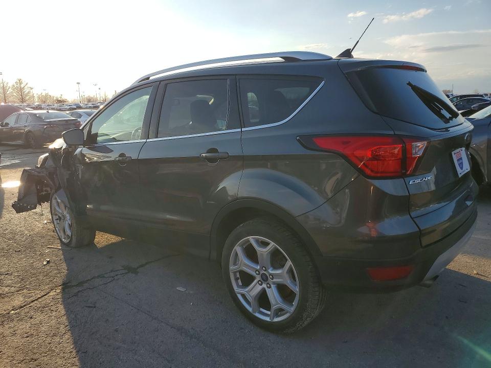 Продаж на аукціоні авто 2019 Ford Escape, vin: 1FMCU9J93KUC26091, номер лоту: 41948246