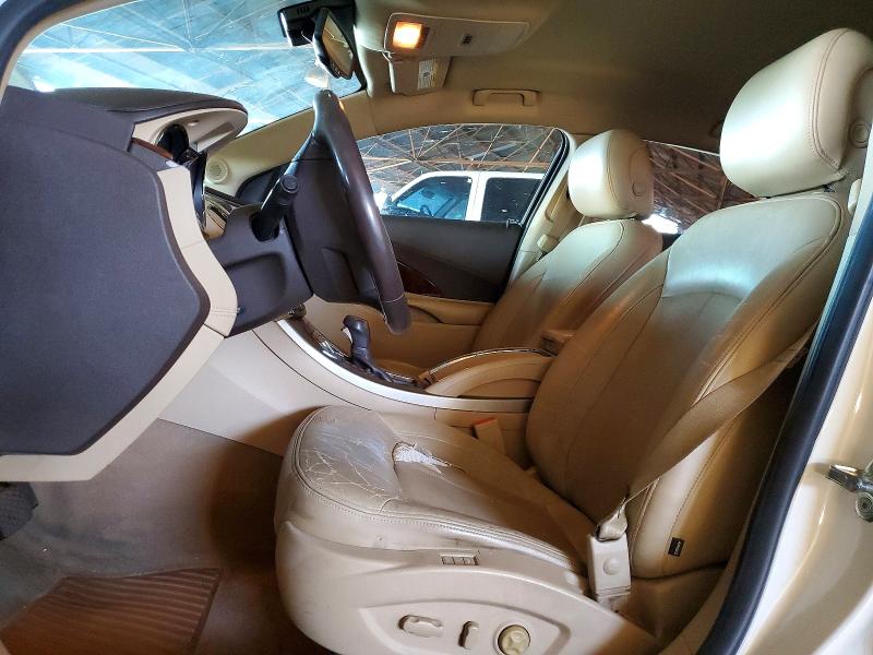 46742676 :رقم المزاد ، 1G4GE5GD1BF298320 vin ، 2011 Buick Lacrosse مزاد بيع