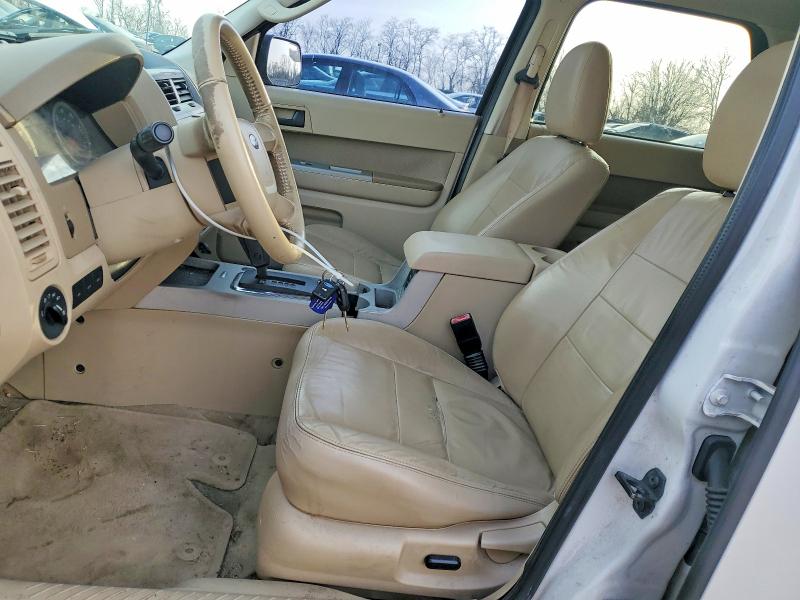Продажа на аукционе авто 2011 Ford Escape, vin: 1FMCU9DGXBKA13886, номер лота: 41709216