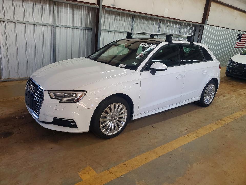 2017 Audi A3 მანქანა იყიდება აუქციონზე, vin: WAUUPBFF5HA074165, აუქციონის ნომერი: 46639836
