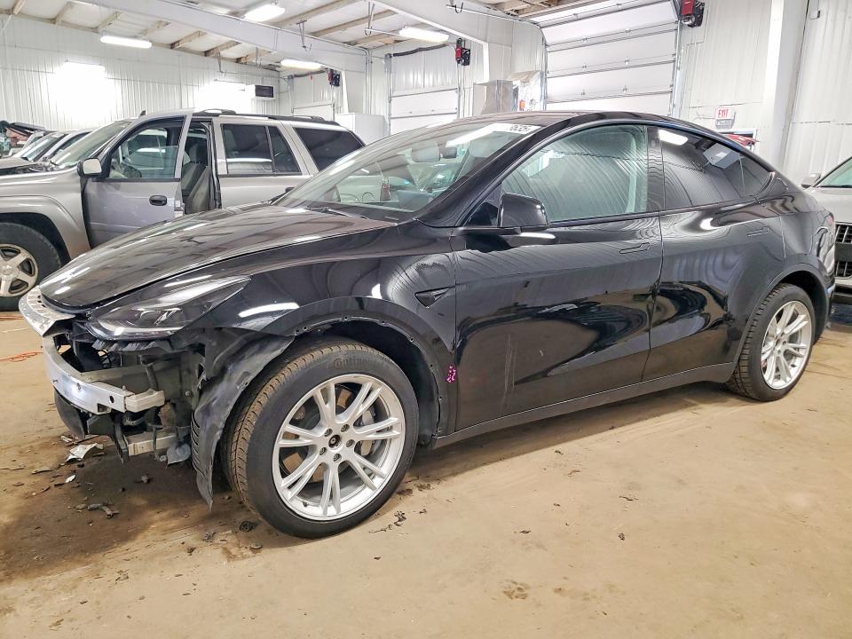 Продажа на аукционе авто 2023 Tesla Model Y, vin: 7SAYGAEE7PF770610, номер лота: 79818635
