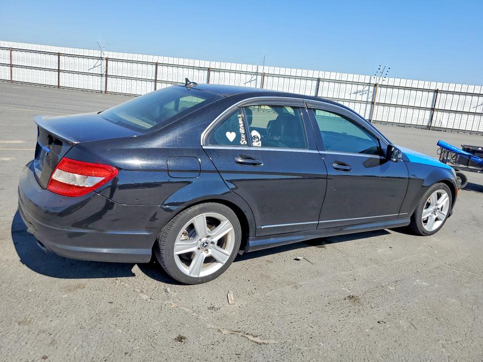 47083276 :رقم المزاد ، WDDGF5EB0BA516611 vin ، 2011 Mercedes-benz C مزاد بيع