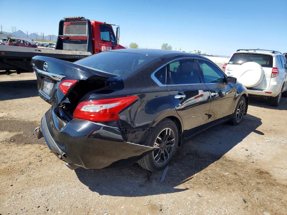 Продажа на аукционе авто 2017 Nissan Altima, vin: 1N4AL3AP8HN337125, номер лота: 46026056