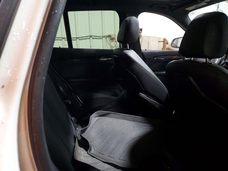 Продажа на аукционе авто 2017 Bmw X1, vin: WBXHT3C31H5F83040, номер лота: 48327746