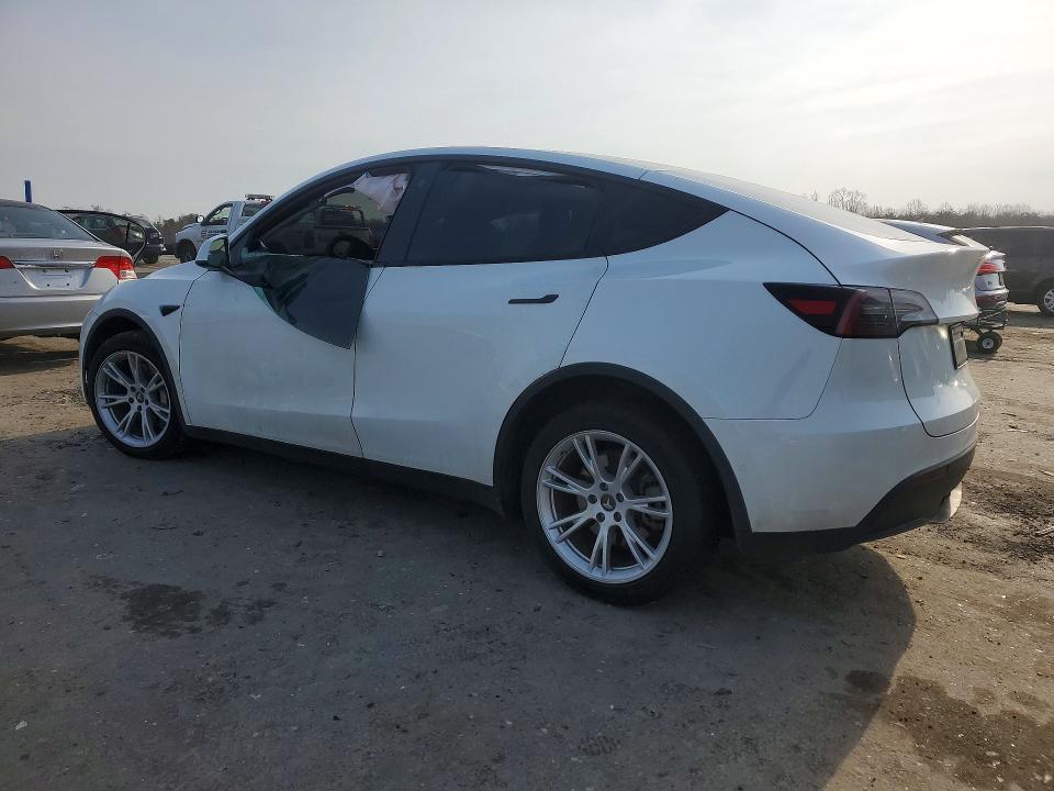 Продажа на аукционе авто 2022 Tesla Model Y, vin: 7SAYGDEE0NF354168, номер лота: 45870106