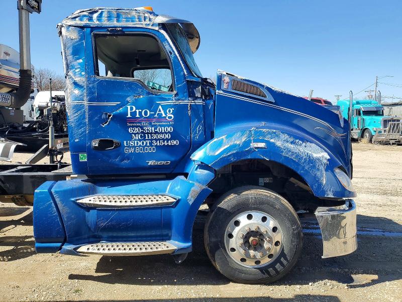 79619575 :رقم المزاد ، 1XKYD49X4GJ132024 vin ، 2016 Kenworth Construction مزاد بيع