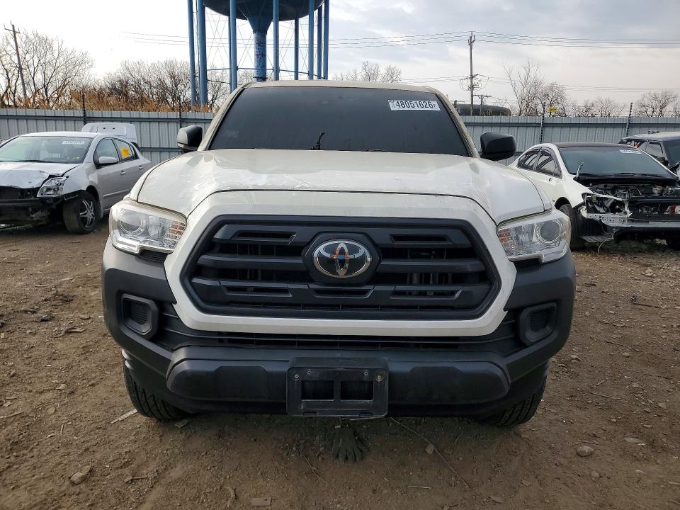48051626 :رقم المزاد ، 5TFRX5GN2JX121428 vin ، 2018 Toyota Tacoma مزاد بيع