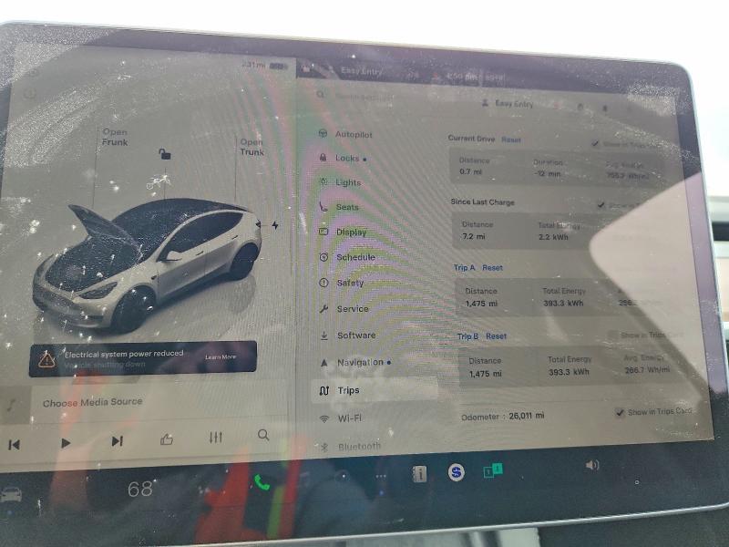Продаж на аукціоні авто 2023 Tesla Model Y, vin: 7SAYGDEE3PF690156, номер лоту: 46211576