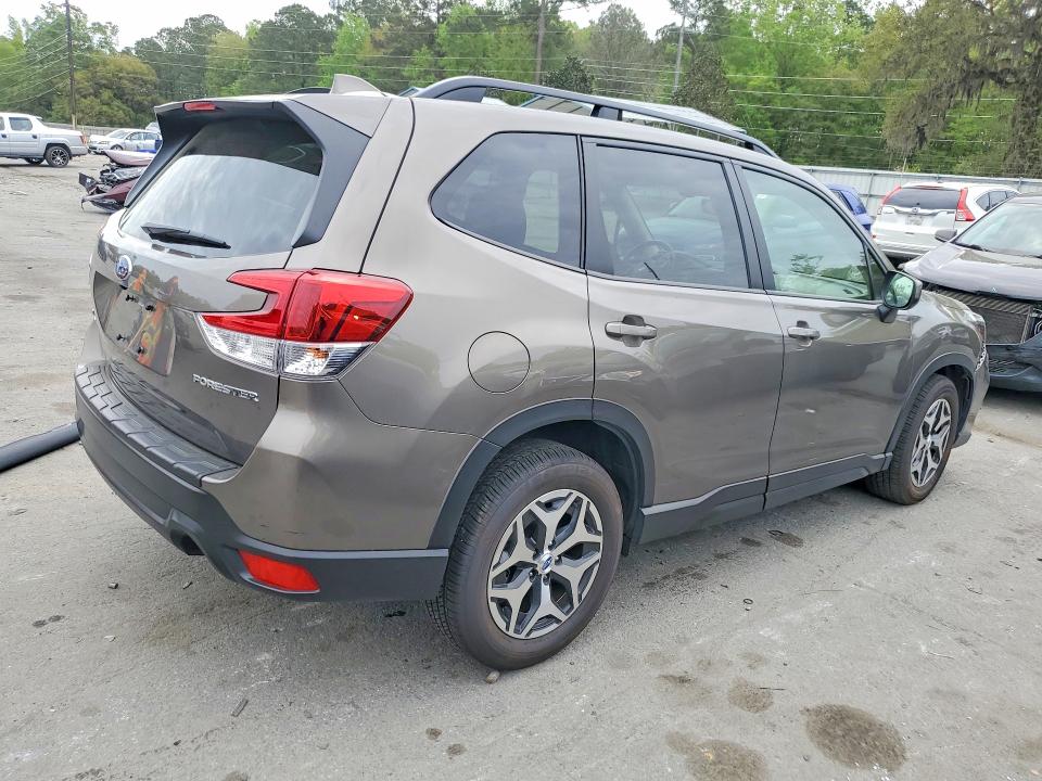 47788926 :رقم المزاد ، JF2SKAJC2MH444667 vin ، 2021 Subaru Forester مزاد بيع