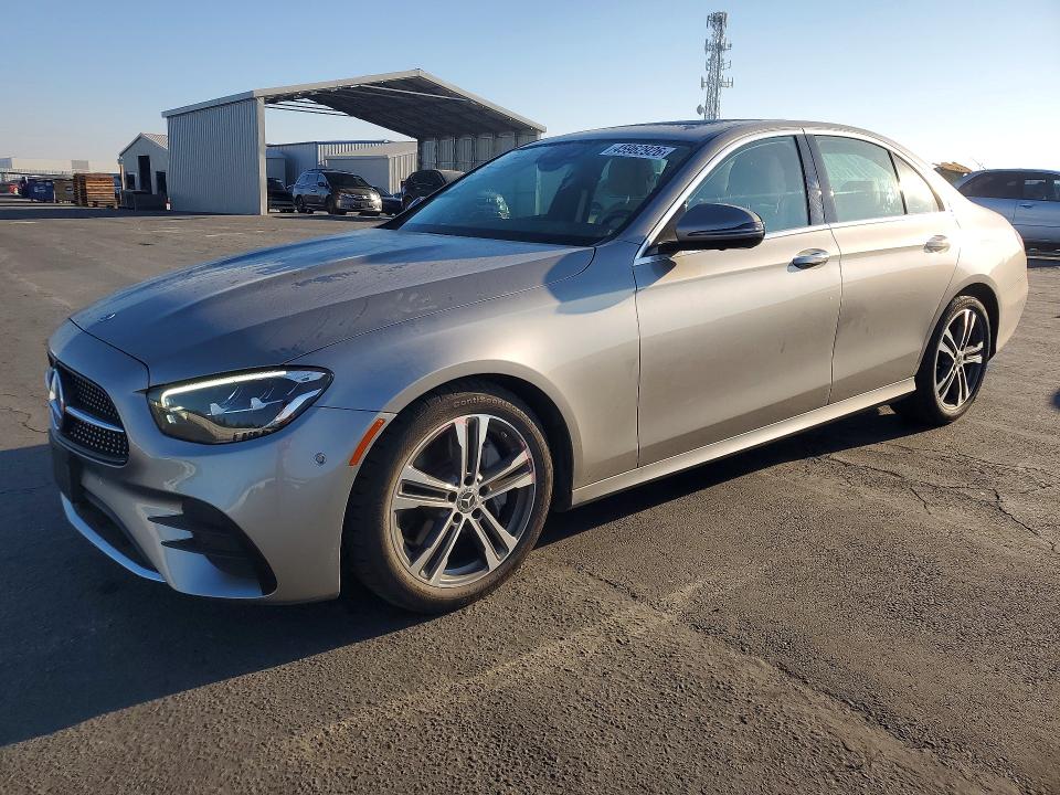 45962926 :رقم المزاد ، W1KZF8DB7MA907821 vin ، 2021 Mercedes-benz E مزاد بيع