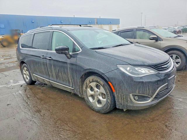 79992835 :رقم المزاد ، 2C4RC1L76JR145130 vin ، 2018 Chrysler Pacifica مزاد بيع