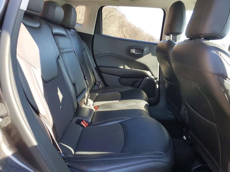 2019 Jeep Compass მანქანა იყიდება აუქციონზე, vin: 3C4NJDBB4KT827904, აუქციონის ნომერი: 46982666