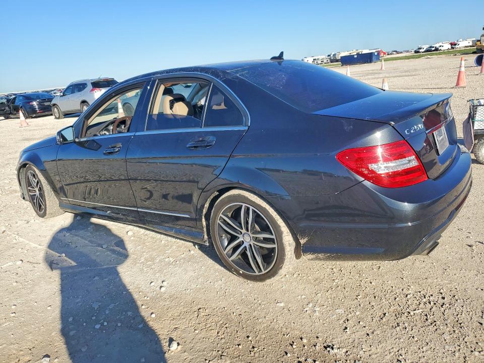 Aukcja sprzedaży 2013 Mercedes-benz C, vin: WDDGF4HB1DR252342, numer aukcji: 45927536