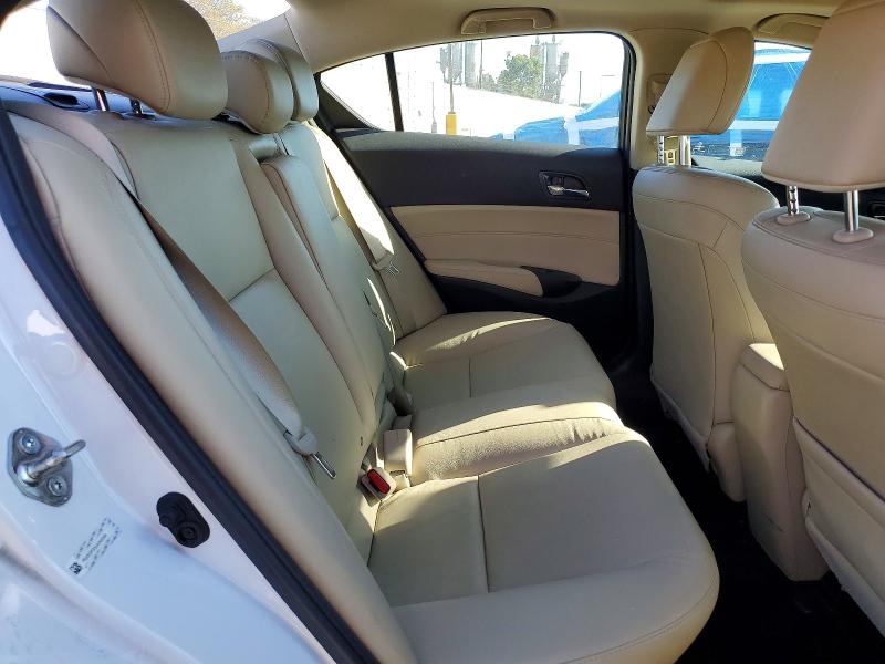 41770866 :رقم المزاد ، 19UDE2F35JA002369 vin ، 2018 Acura Ilx مزاد بيع