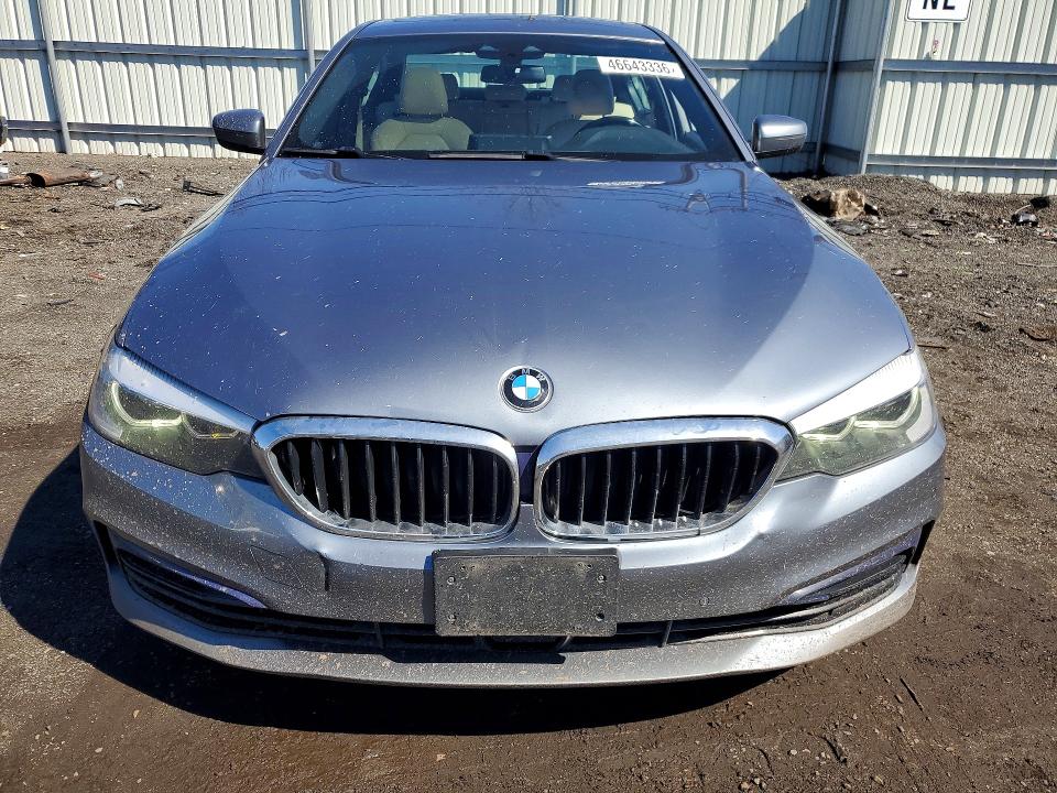 46643336 :رقم المزاد ، WBAJR7C04LWW68543 vin ، 2020 Bmw 530 مزاد بيع