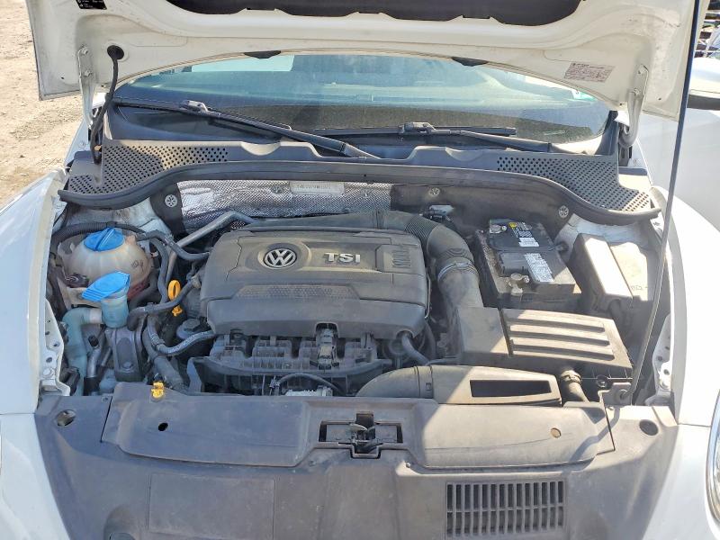47894966 :رقم المزاد ، 3VW517AT5FM816578 vin ، 2015 Volkswagen Beetle مزاد بيع