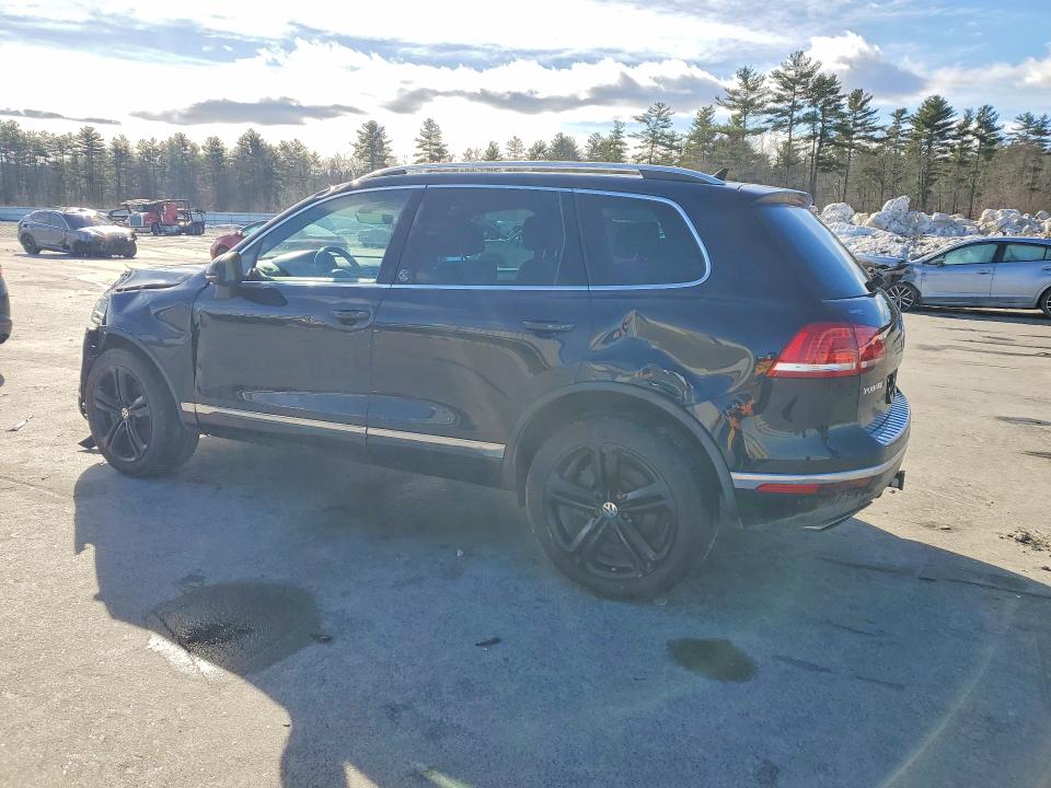 Продажа на аукционе авто 2017 Volkswagen Touareg, vin: WVGRF7BP9HD003651, номер лота: 46289906