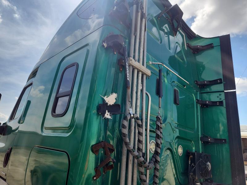 Продаж на аукціоні авто 2017 Freightliner Cascadia 125, vin: 3AKJGLDR2HSHU4445, номер лоту: 47879286