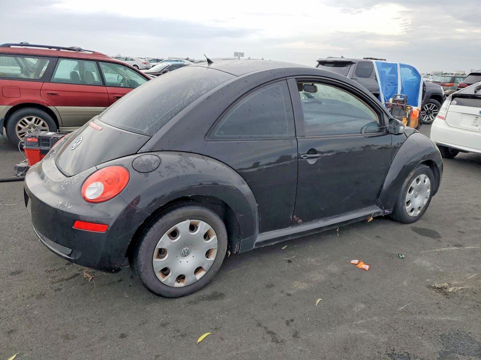 Продажа на аукционе авто 2010 Volkswagen New Beetle, vin: 3VWPG3AG3AM018186, номер лота: 48013466