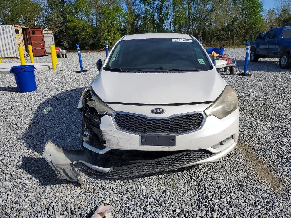 2015 Kia Forte მანქანა იყიდება აუქციონზე, vin: KNAFX4A80F5266290, აუქციონის ნომერი: 41902906