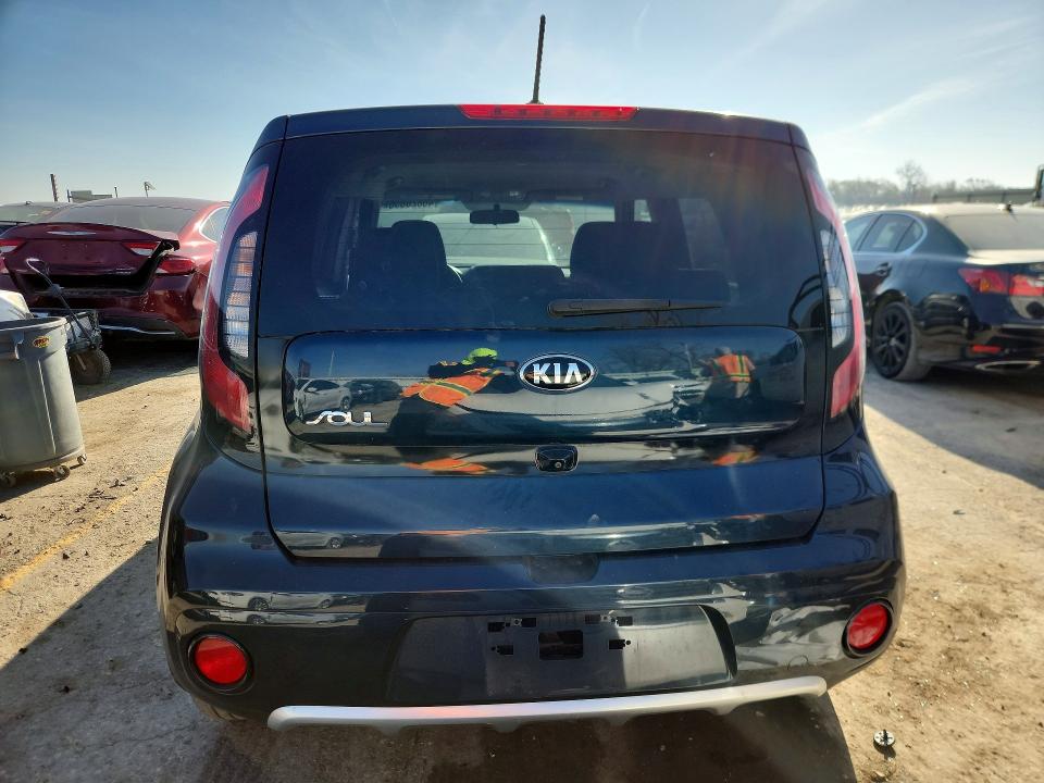 Продажа на аукционе авто 2018 Kia Soul, vin: KNDJP3A55J7569107, номер лота: 46828856